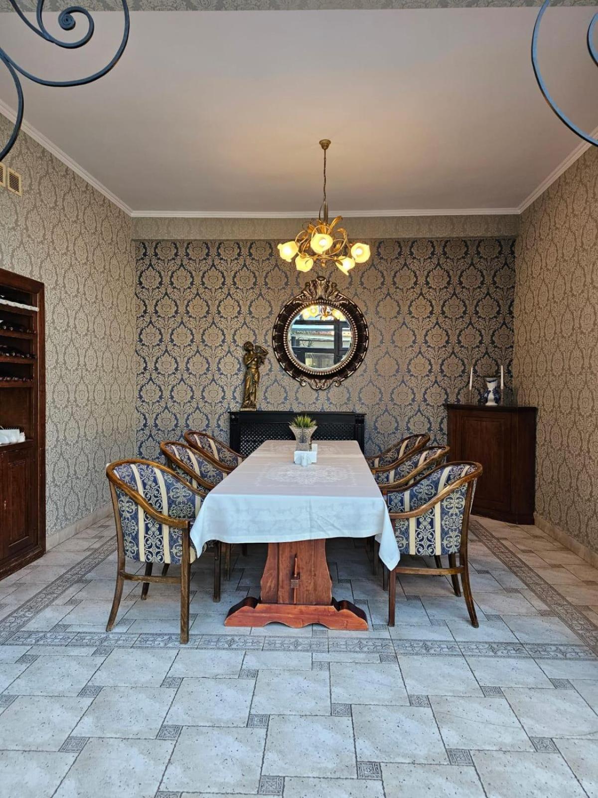The Elite - Oradea'S Legendary Hotel Extérieur photo