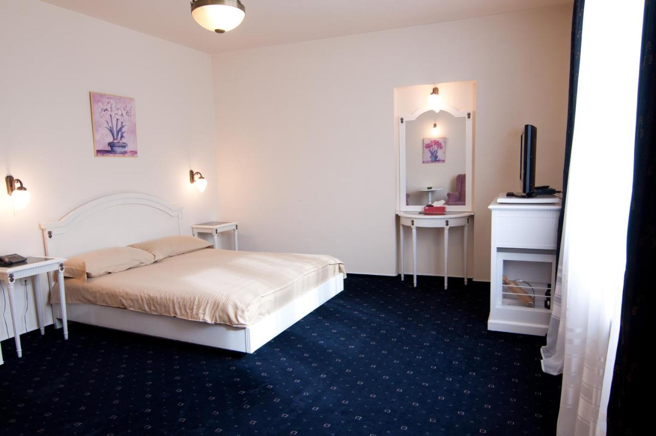 The Elite - Oradea'S Legendary Hotel Extérieur photo